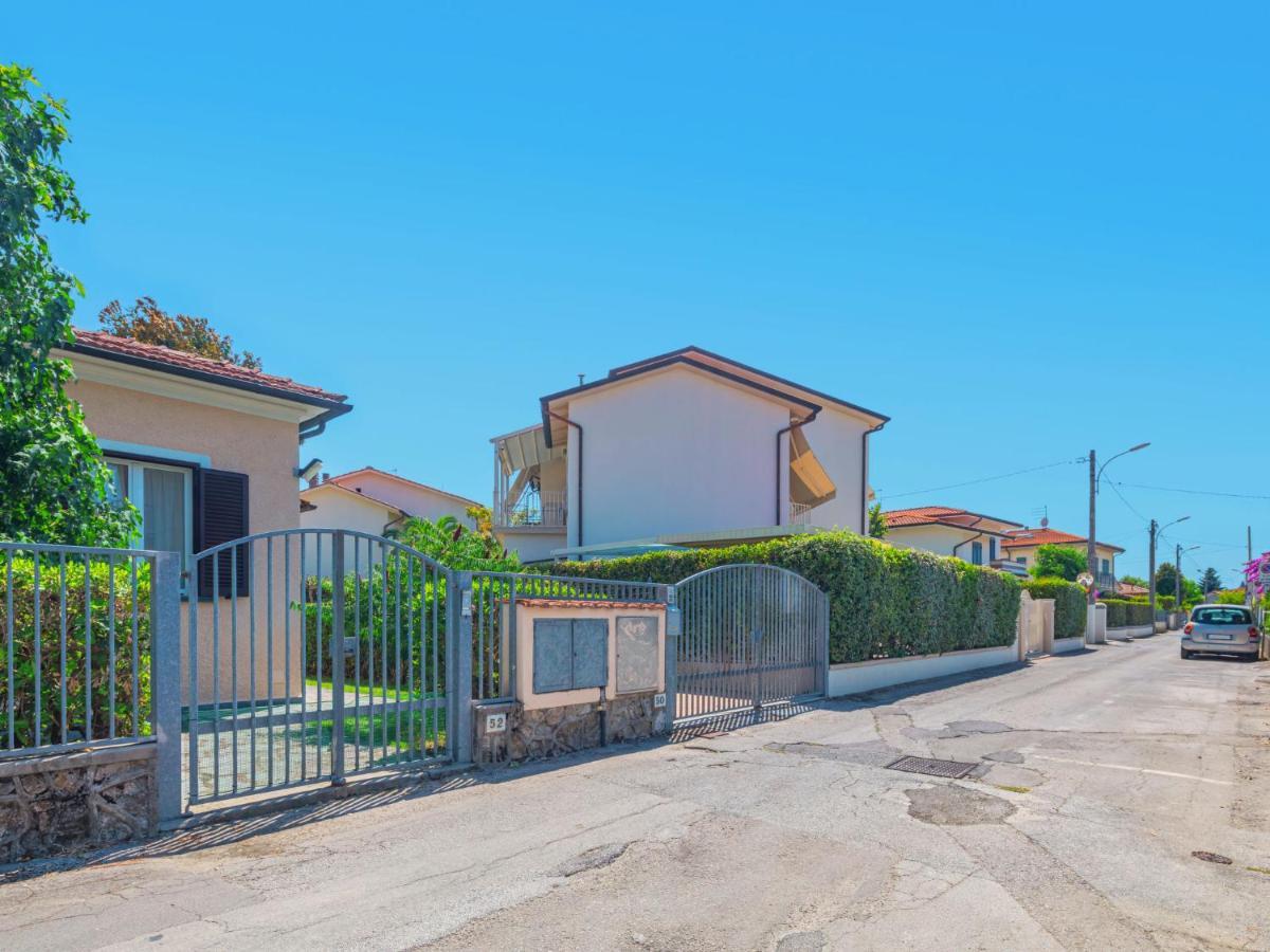 Holiday Home Francesca By Interhome Marina di Pietrasanta Exterior photo
